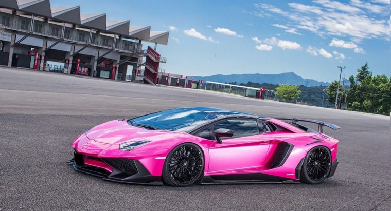 Lamborghini Aventador lp700-4 Pink