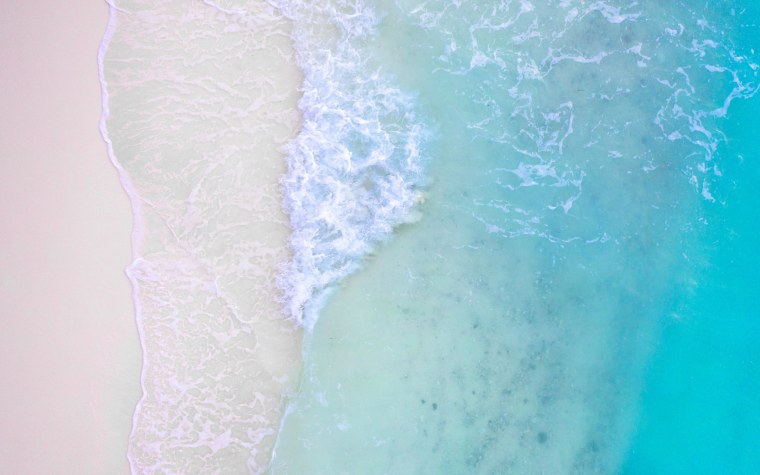 Море в фиолетовых тонах