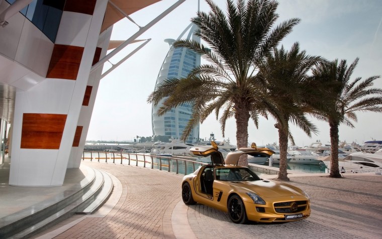 Mercedes SLS Dubai
