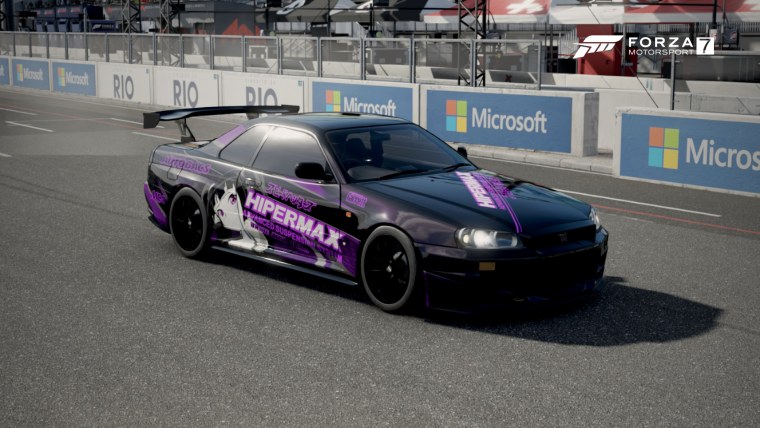 Nissan GTR винил