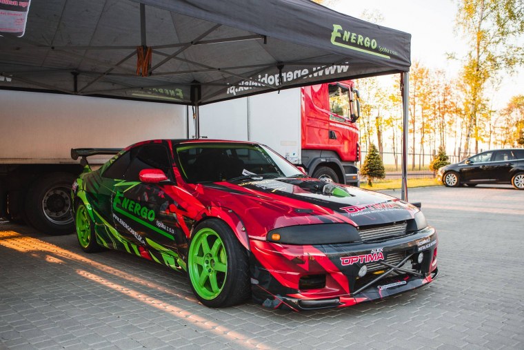 Nissan Skyline r33 корч