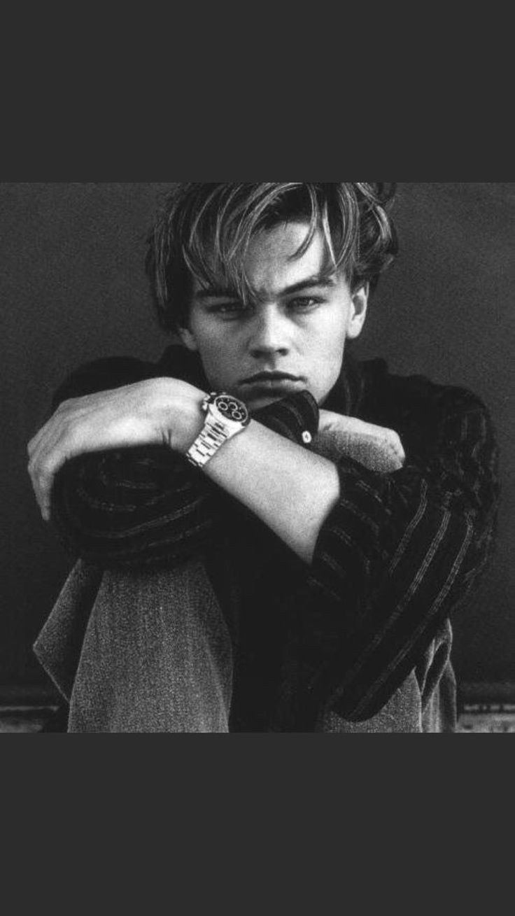 Молодой ди Каприо с сигаретой