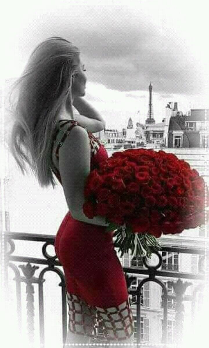 Задумчивая девушка