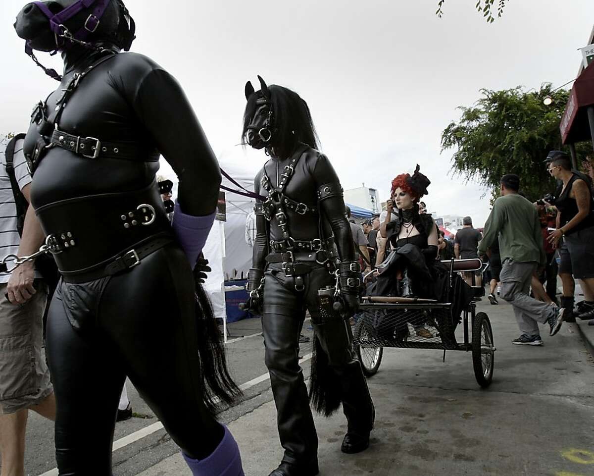 Пониплей. Folsom Street Fair (ярмарка Фолсом-стрит). Folsom Street Fair 2022. Folsom Street Fair (ярмарка Фолсом-стрит) nude. Folsom Street Fair 2021.