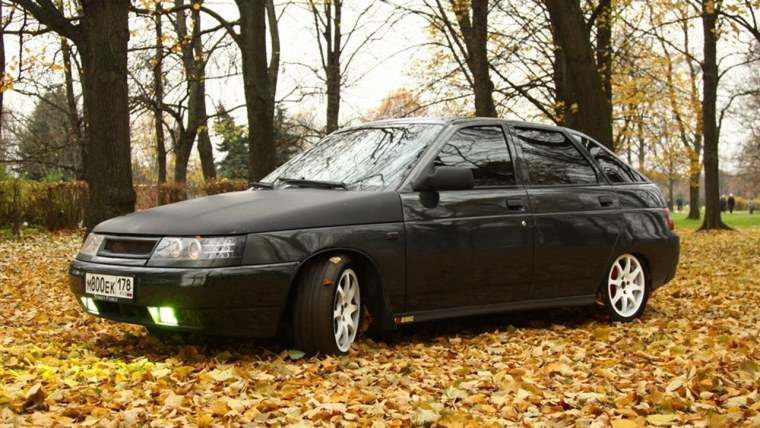 Жигули ВАЗ 2112