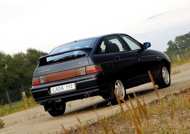 ВАЗ 2112 черная тонированная