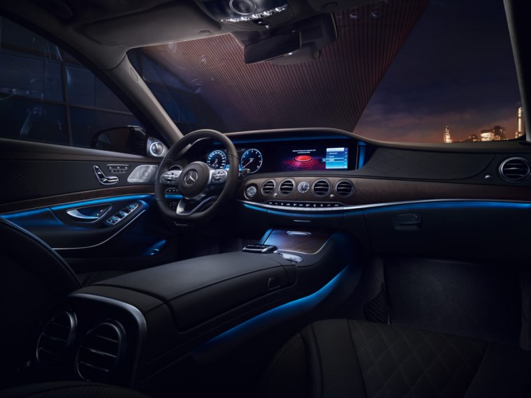 Мерседес-Бенц c63 AMG w204 салон