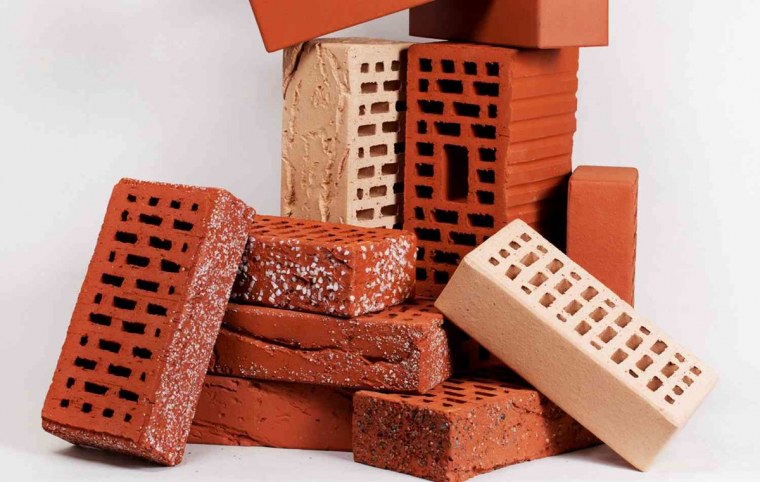 Кирпич керамический полуторный красный 384шт. (Грозный)