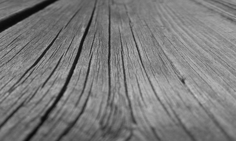 Деревянная стена