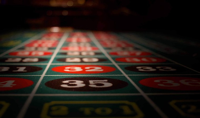 Четыре туза в покере