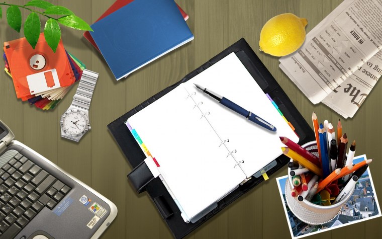 Белый стол сверху