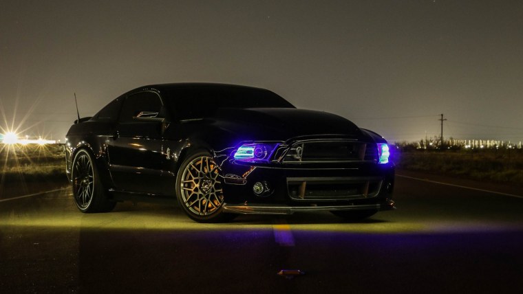 Ford Mustang 1080x2340