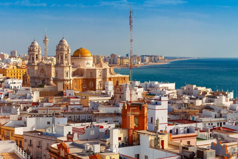 Город Кадис собор