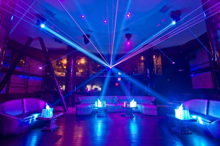 Аниме ночной клуб