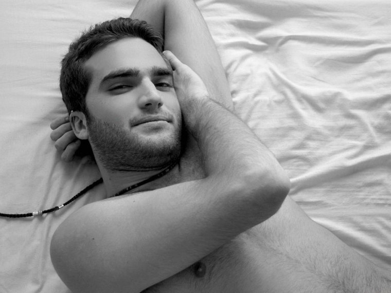 Дилан Россер голые парни