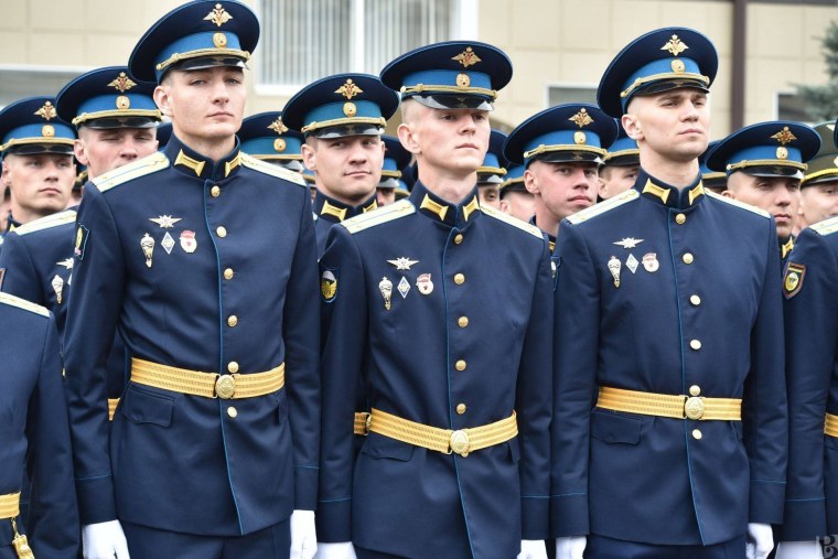 Парадная форма офицеров ВКС 2021