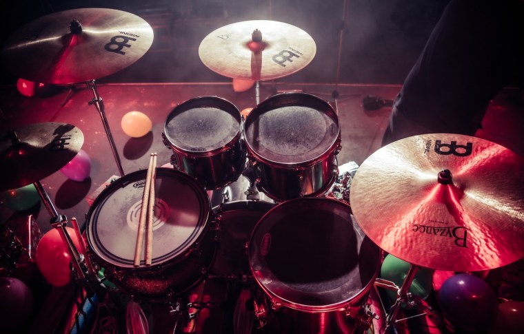 Много музыкальных инструментов