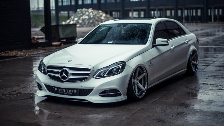 Мерседес 211 черный