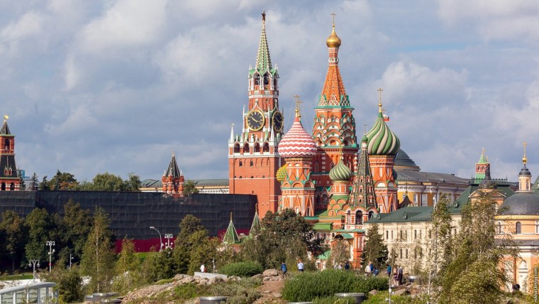 Спасская башня Москва