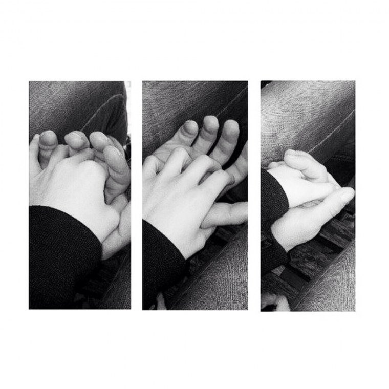 Прикосновение рук