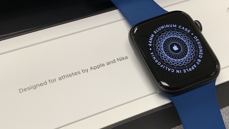 Реклама часы Apple