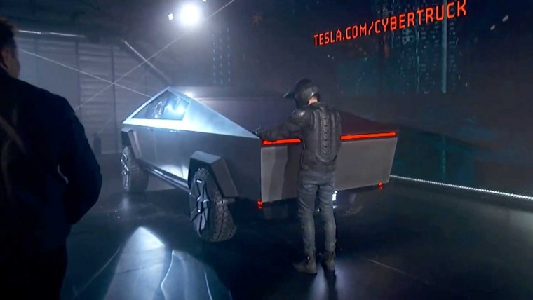 Делориан Тесла КИБЕРТРАК