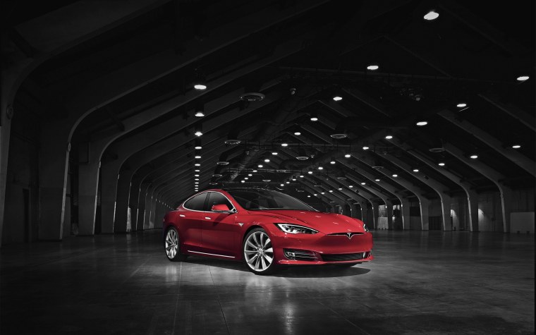 Тесла КИБЕРТРАК С квадроциклом