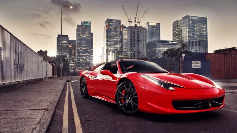 Машина Ferrari 458 Italia