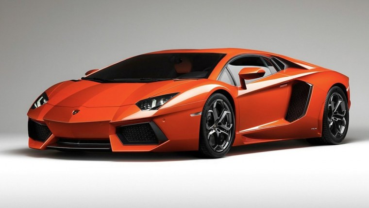 Машина Lamborghini Veneno