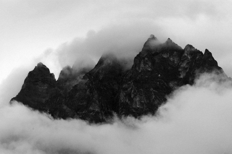 Эстетика чёрный и белый горизонтально