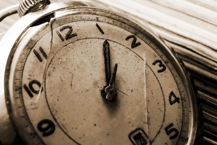 Разбитые часы