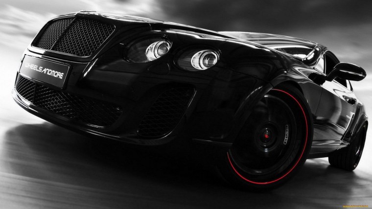 Автомобиль черно белый