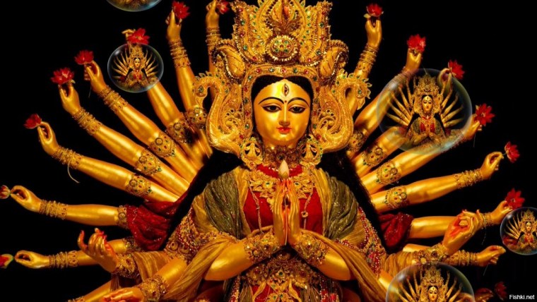 Многорукая индийская богиня Дурга