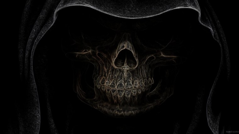 Огненный череп в капюшоне