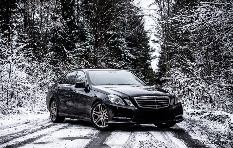 Mercedes Benz 4matic Snow