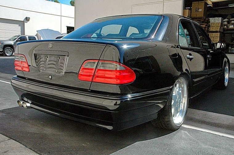 Mercedes-Benz w210 черный