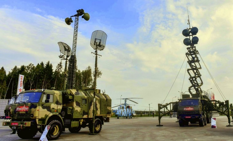 Солдат с рацией