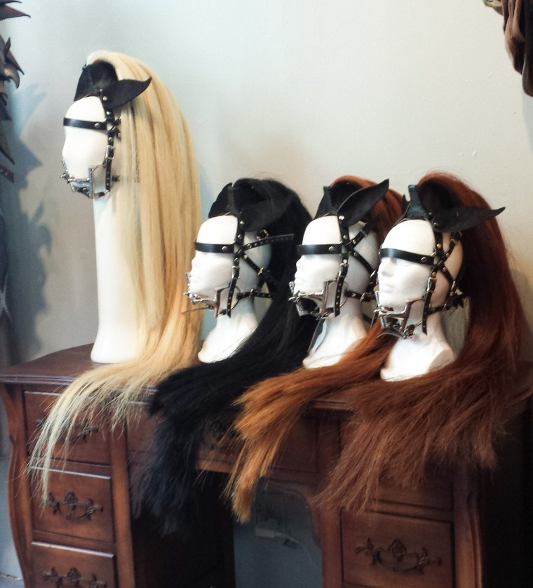 Пониплей уздечка