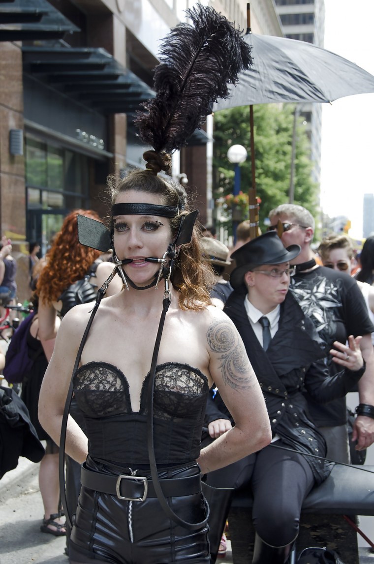 Понигерл Кариссы Монтгомери