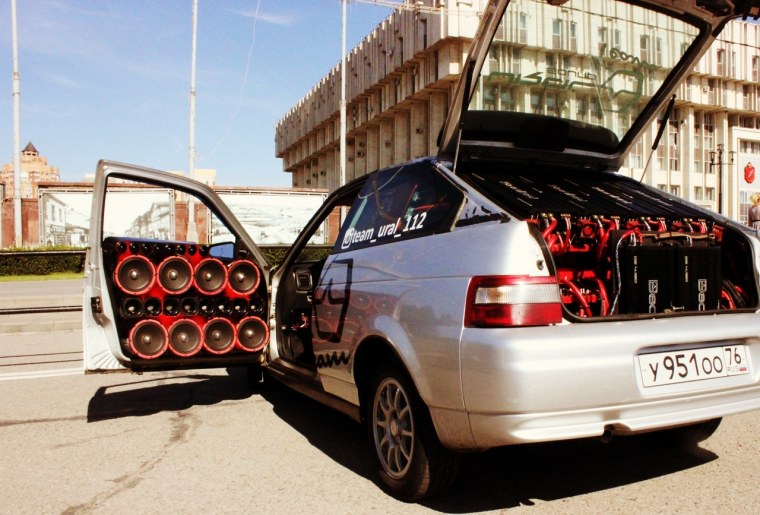 Автозвук в ВАЗ 2112 на Уралах