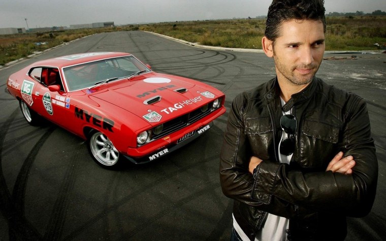 Парень с тачкой