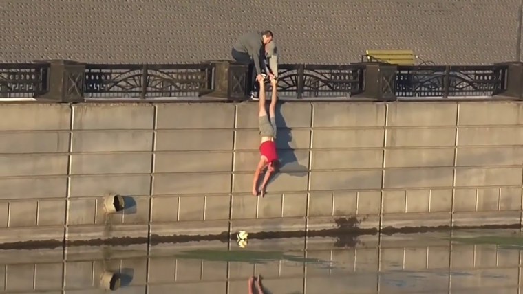 Mission Impossible Мем