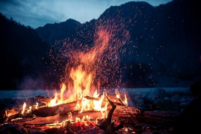 Гифка костра