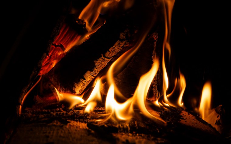 Пламя камина