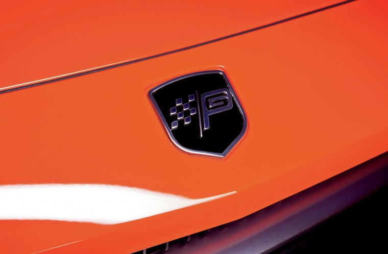 Эмблема srt Hellcat