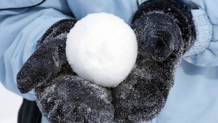 Большие снежки