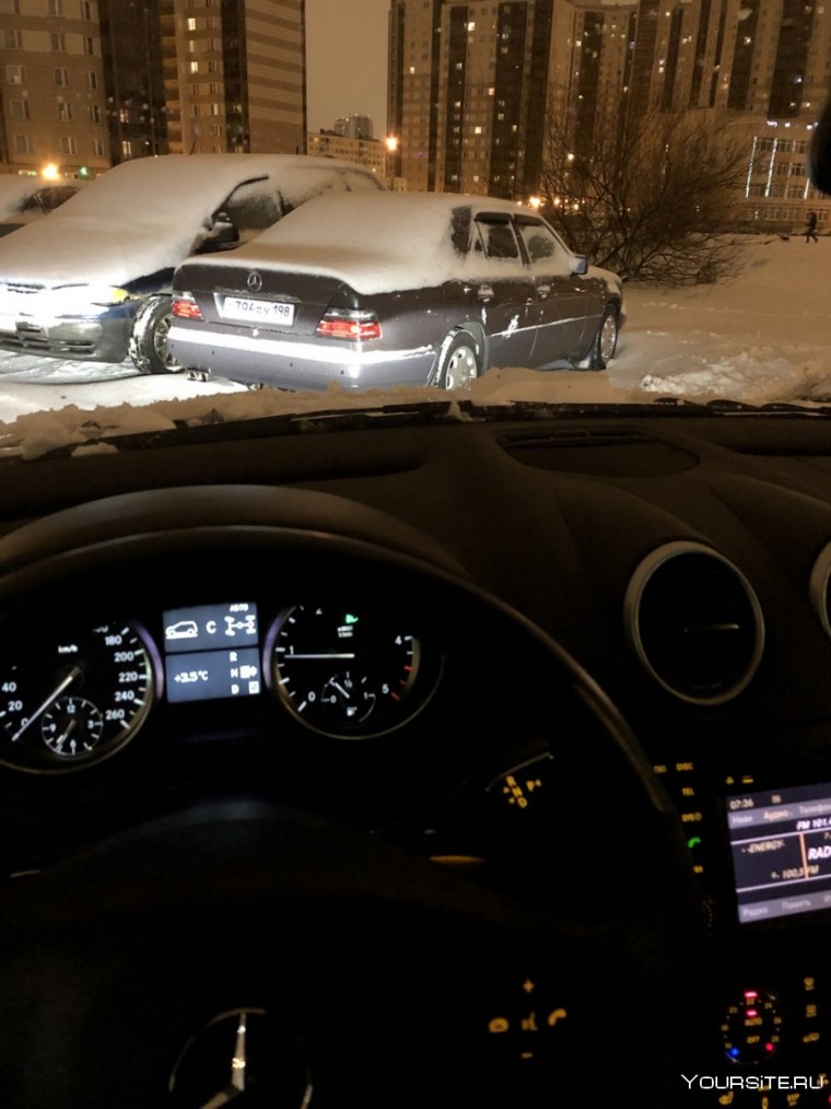 BMW m5 за рулем