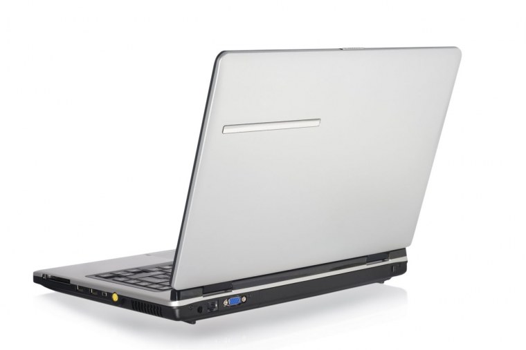 Открытый ноутбук сзади