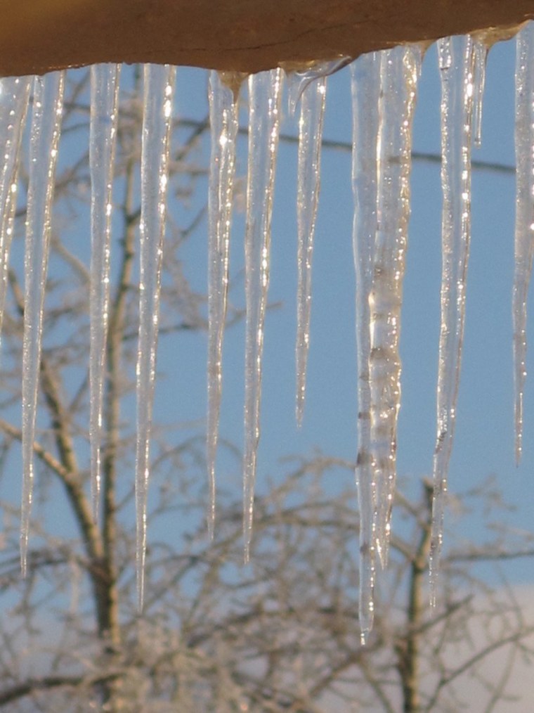 Весенние сосульки