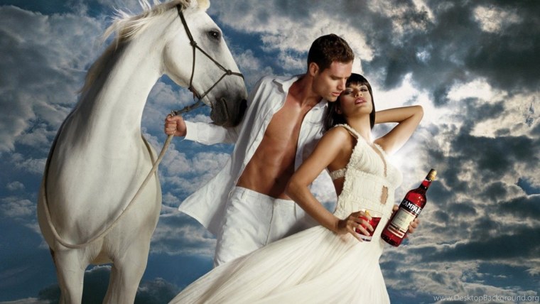 Девушка на белой лошади реклама духов